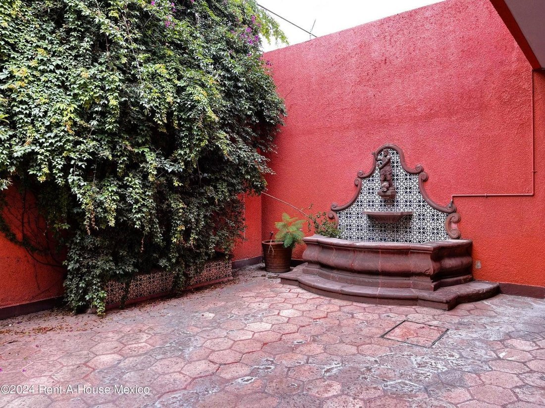 House in Santiago de Querétaro, Querétaro, Mexico 4 - 18984561