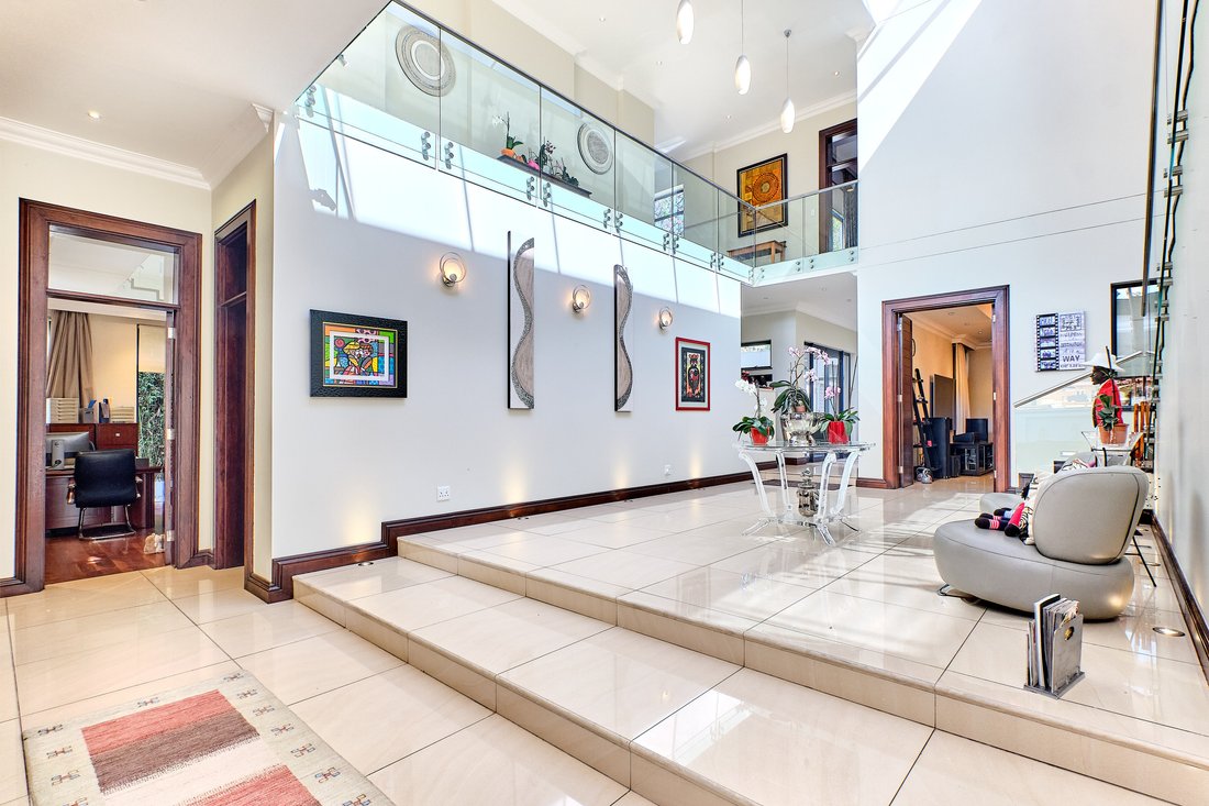 House in Johannesburg, Gauteng, South Africa 3 - 18986875
