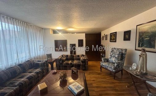 House in Naucalpan de Juárez, State of Mexico, Mexico 1