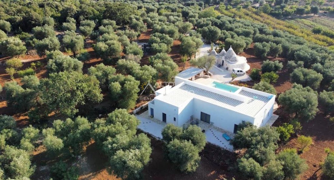 Villa in Ostuni, Apulia, Italy 3 - 18985367