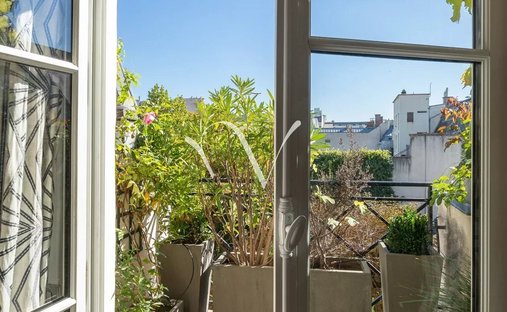 Apartment in Odéon, Paris 6e Arrondissement, Paris 1