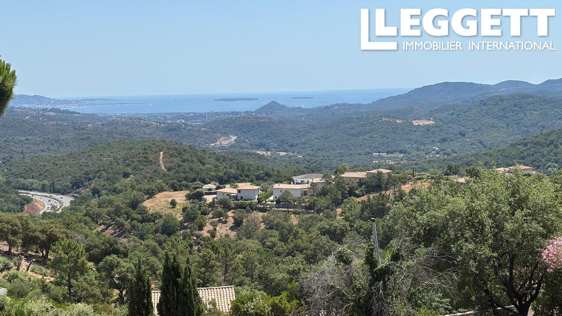 Villa in Les Adrets-de-l'Estérel, Provence-Alpes-Côte d'Azur, France 2 - 18986265