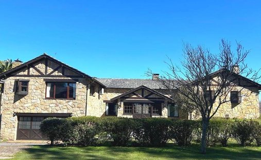 House in Chapadmalal, Buenos Aires Province, Argentina 1