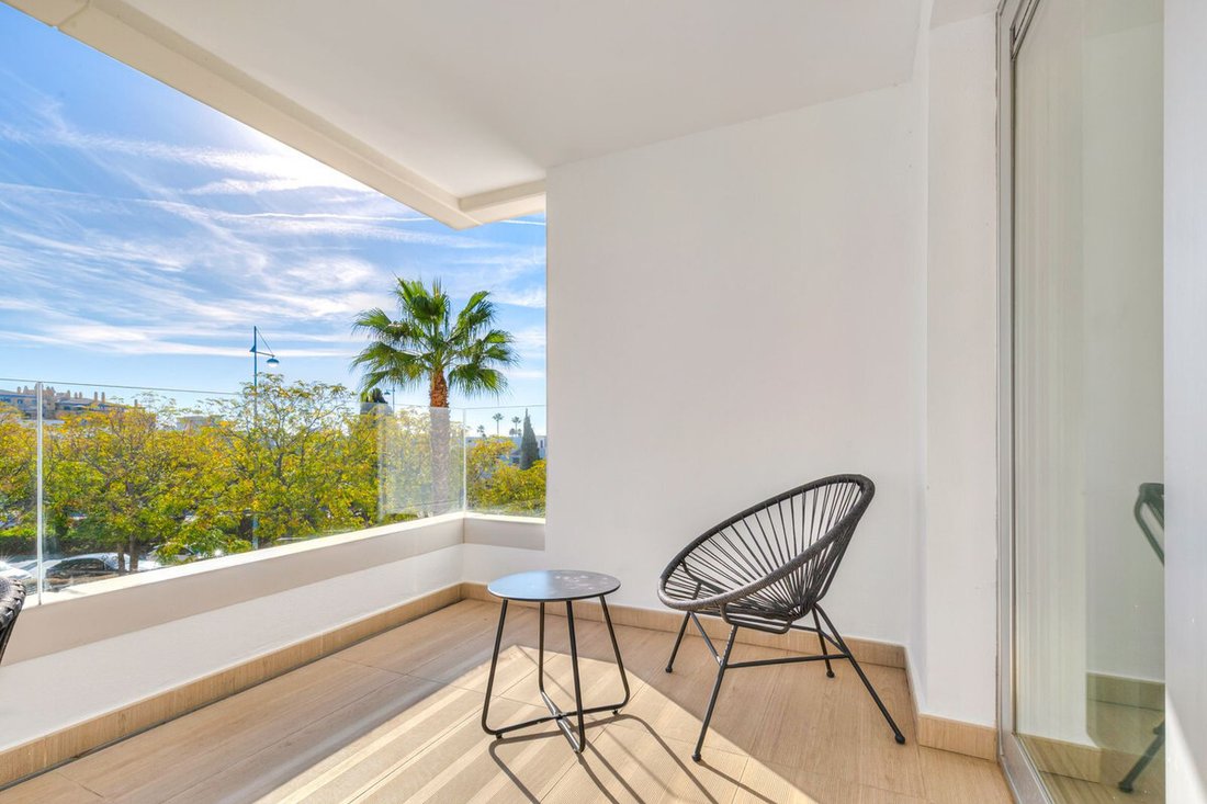 Apartment in San Pedro de Alcantara, Andalusia, Spain 2 - 18985639