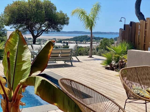 Estate in Hyeres, Provence-Alpes-Côte d'Azur, France 2 - 16296470