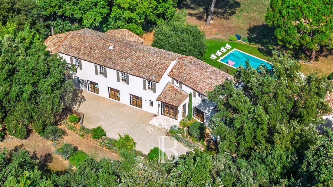 Villa in Valbonne, Provence-Alpes-Côte d'Azur, France 3 - 13400340