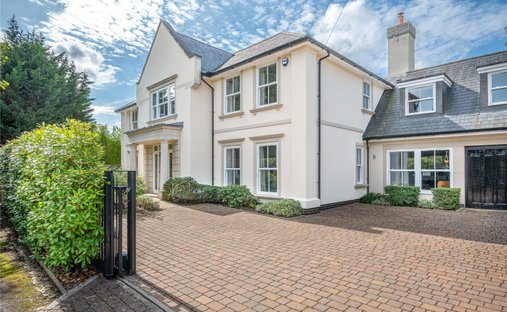 House in Henley, England 1