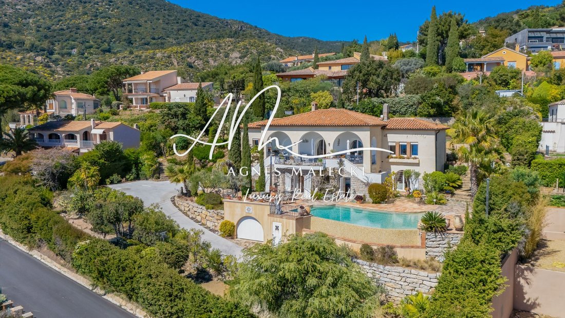 Villa in Le Lavandou, Provence-Alpes-Côte d'Azur, France 4 - 18986615