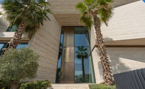 Villa in Hadaeq Sheikh Mohammed Bin Rashid, Dubai, United Arab Emirates 1