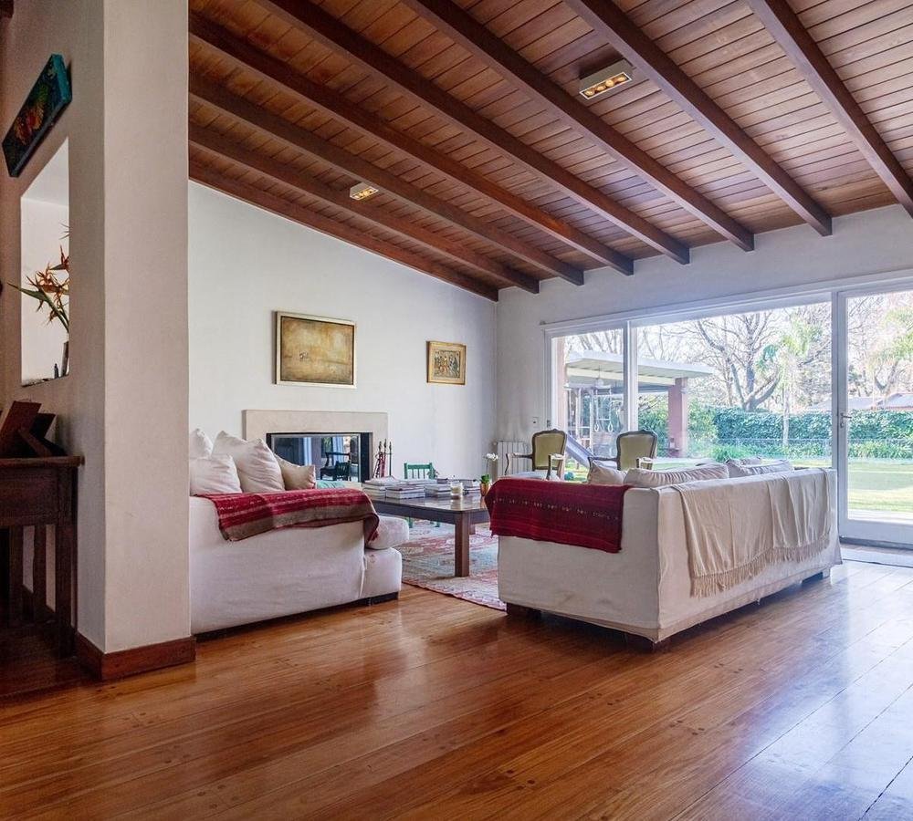 House in San Isidro, Buenos Aires Province, Argentina 4 - 18986900
