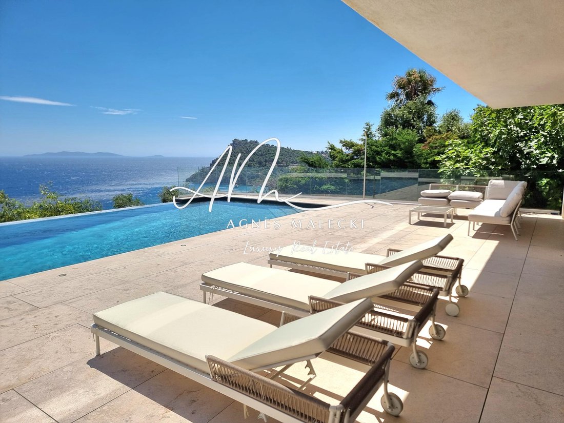Tenuta a Rayol-Canadel-sur-Mer, Provenza-Alpi-Costa Azzurra, Francia 1 - 15782533