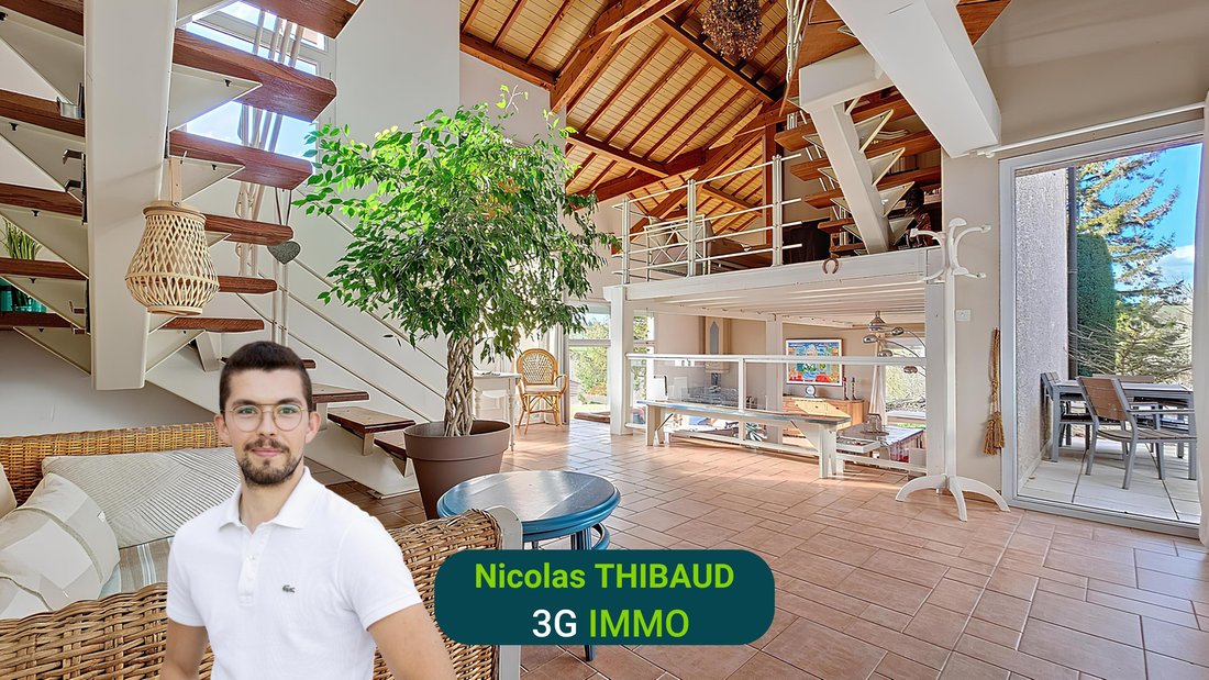 House in Luzinay, Auvergne-Rhône-Alpes, France 1 - 17899526