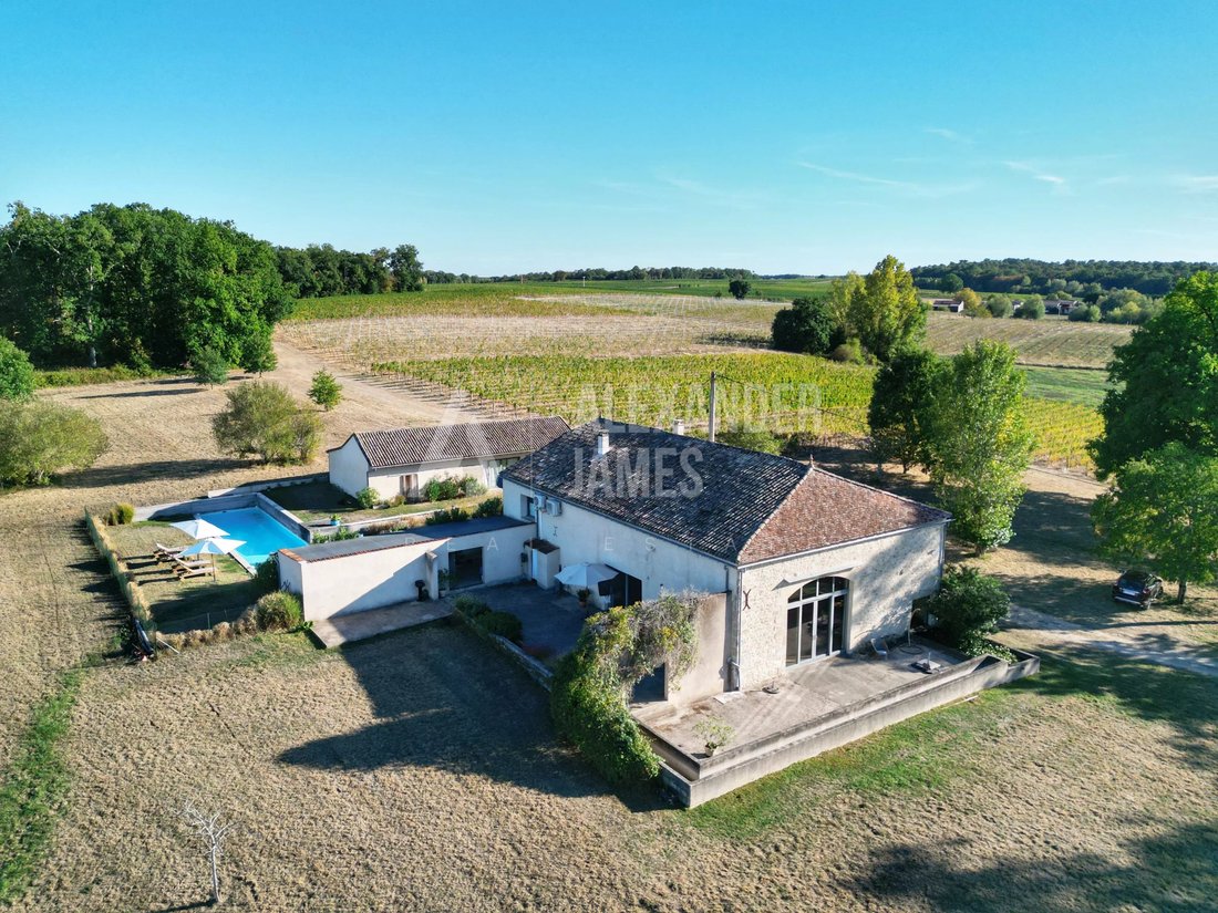 House in Pellegrue, Nouvelle-Aquitaine, France 1 - 18986202
