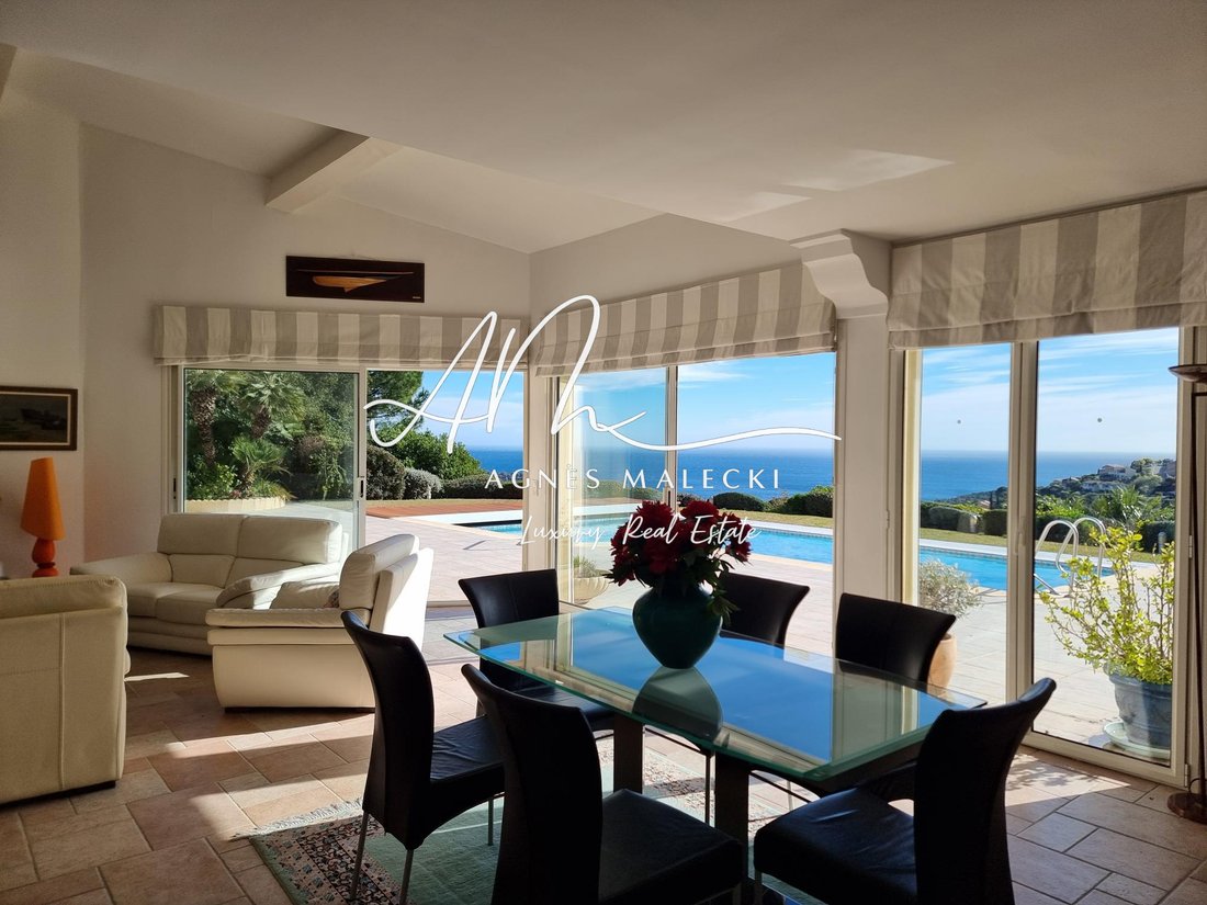 Estate in Nord, Cavalaire-sur-Mer, France 2 - 17149584