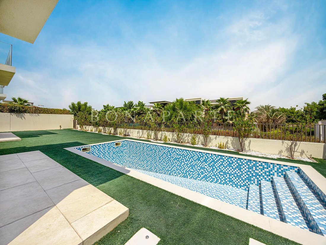 Villa in Hadaeq Sheikh Mohammed Bin Rashid, Dubai, United Arab Emirates 4 - 18986141