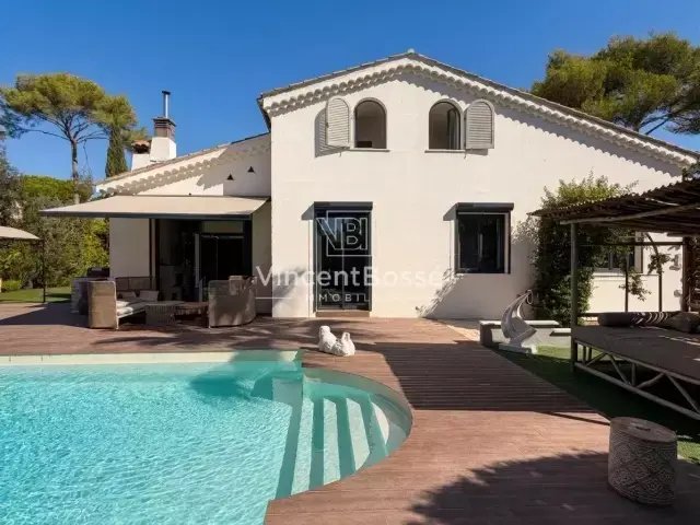 Villa in Mougins, Provence-Alpes-Côte d'Azur, France 1 - 18986639