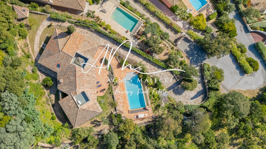 Estate in Nord, Cavalaire-sur-Mer, France 5 - 17654326