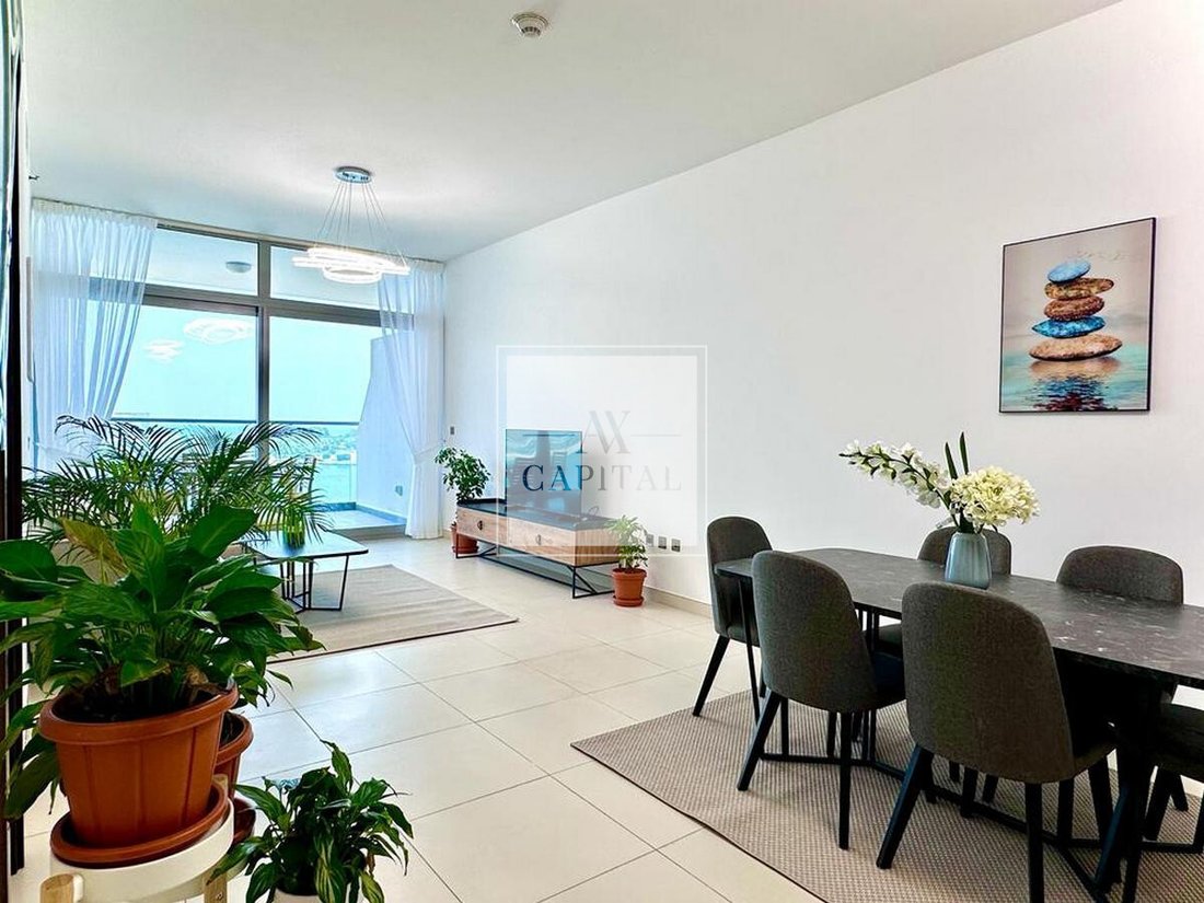 Apartment in Dubai, United Arab Emirates 4 - 18986516