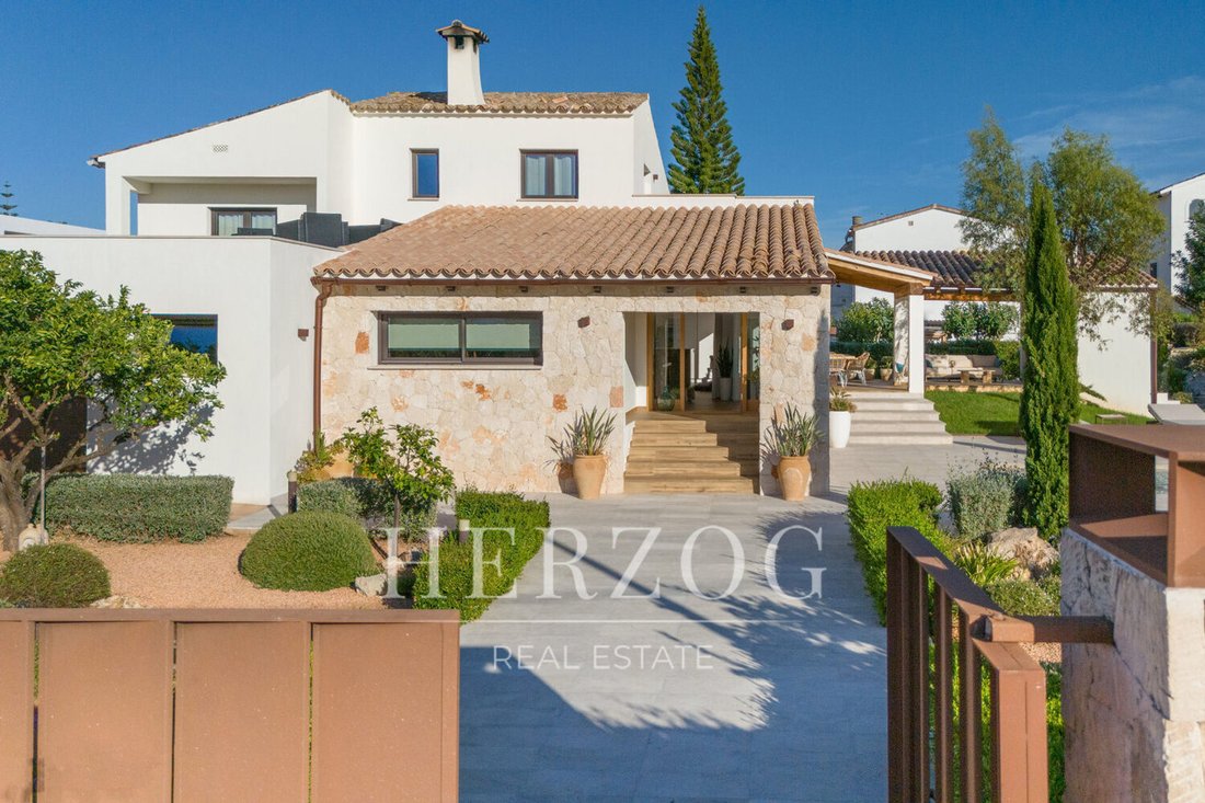 Villa in Bunyola, Balearic Islands, Spain 1 - 18985630