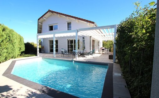 House in Mâcon, Bourgogne – Franche-Comté, France 1