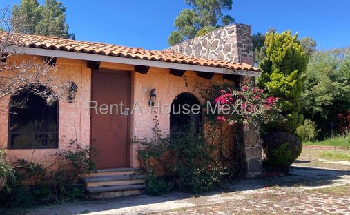 House in Canalejas, State of Mexico, Mexico 1