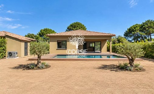 Villa in Lecci, Corsica, France 1