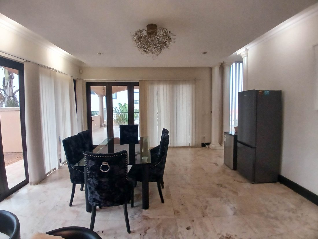 House in Umhlanga Ridge, KwaZulu-Natal, South Africa 4 - 18986873