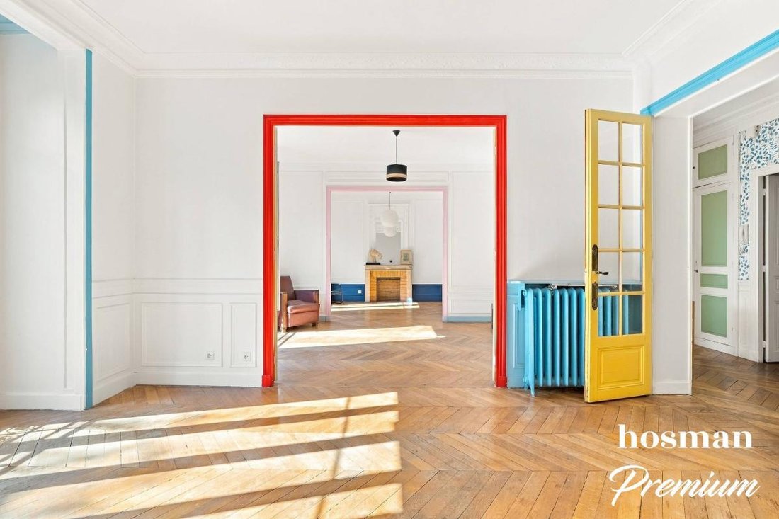 Apartment in Paris 19e Arrondissement, Paris, France 1 - 18986264