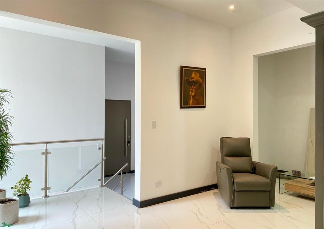 House in Escazu, San José Province, Costa Rica 3 - 17349938