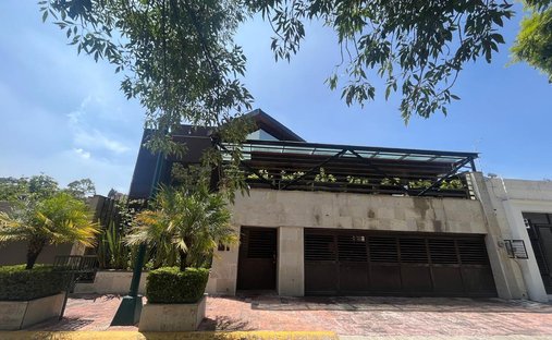 House in Naucalpan de Juárez, State of Mexico, Mexico 1