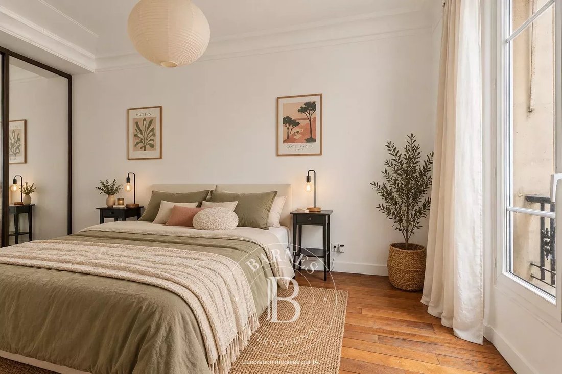 Apartment in Montmartre, Paris 18e Arrondissement, Paris 2 - 18984711