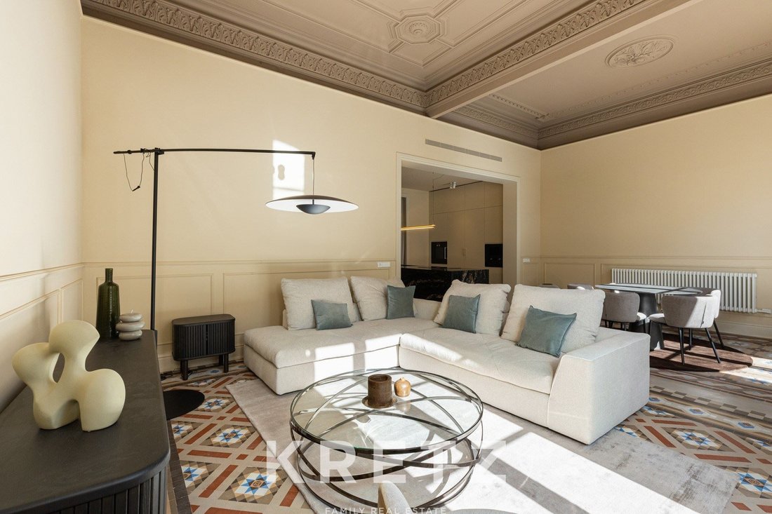 Apartment in Eixample, Barcelona, Spain 2 - 18985882