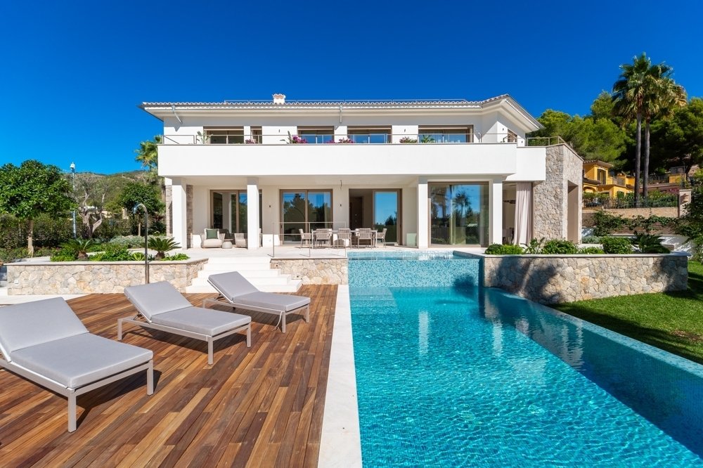 Villa in Portals Nous, Calvia, Balearic Islands 1 - 18985547