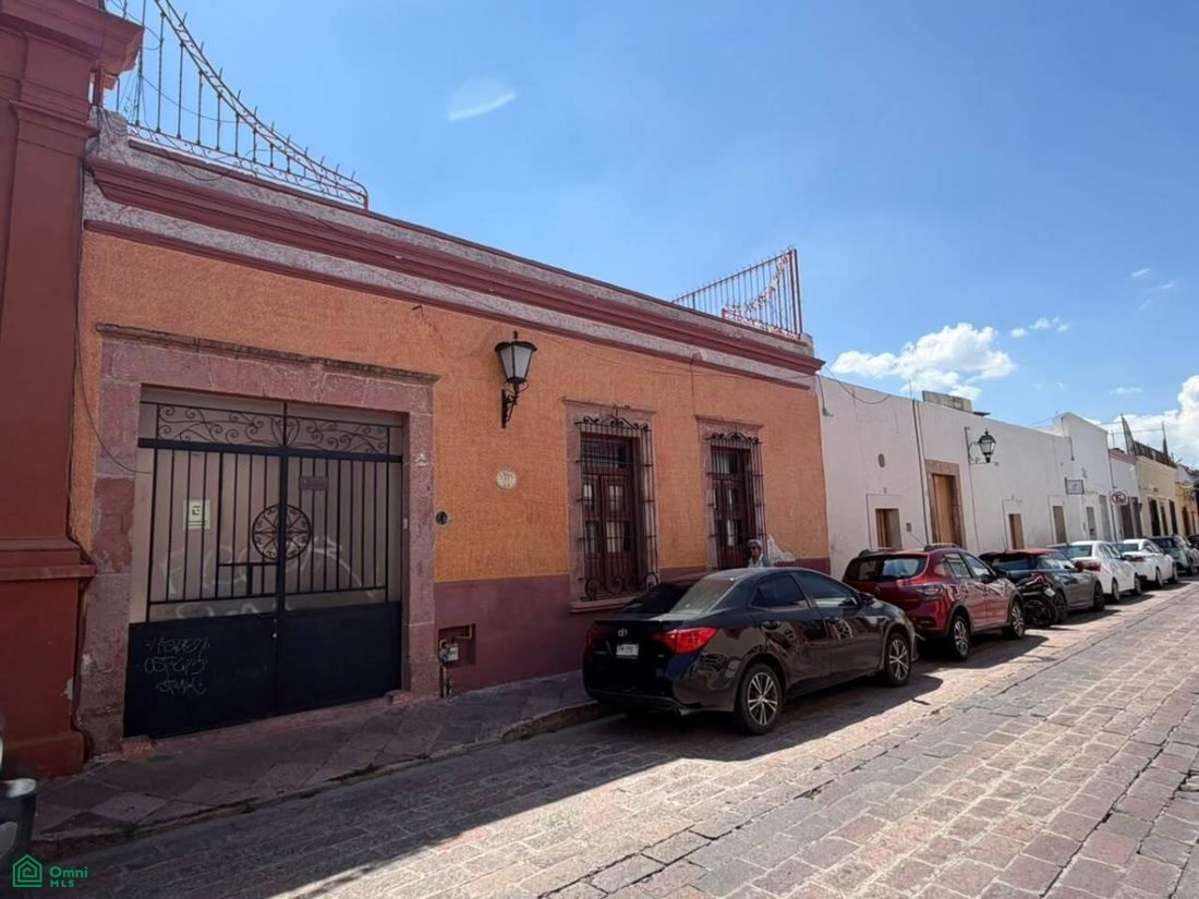 House in Santiago de Querétaro, Querétaro, Mexico 2 - 18663046