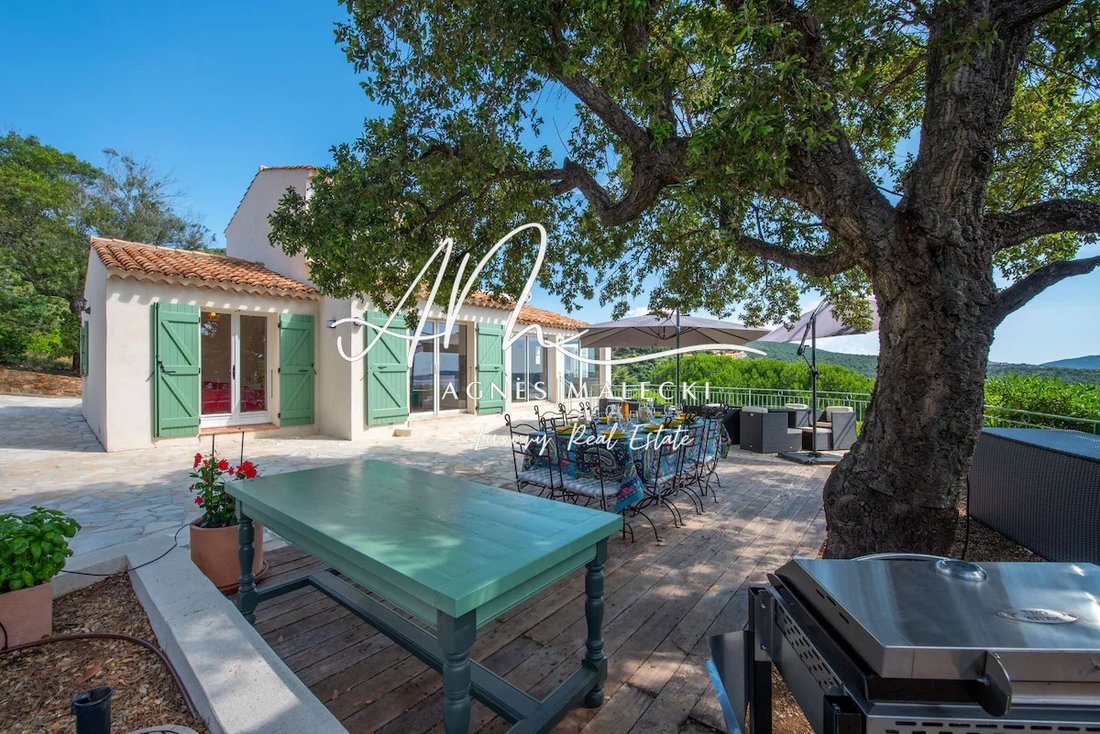 Estate in Nord, Cavalaire-sur-Mer, France 2 - 17341739