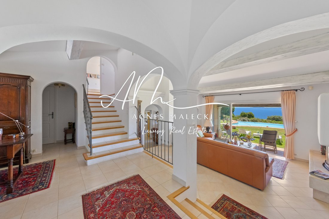 Finca en Rayol-Canadel-sur-Mer, Provenza-Alpes-Costa Azul, Francia 5 - 18092473