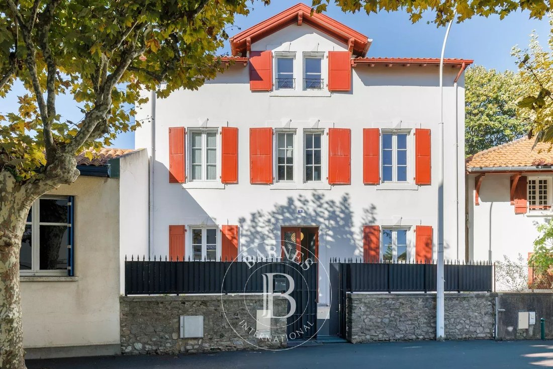 House in Biarritz, Nouvelle-Aquitaine, France 1 - 18985819