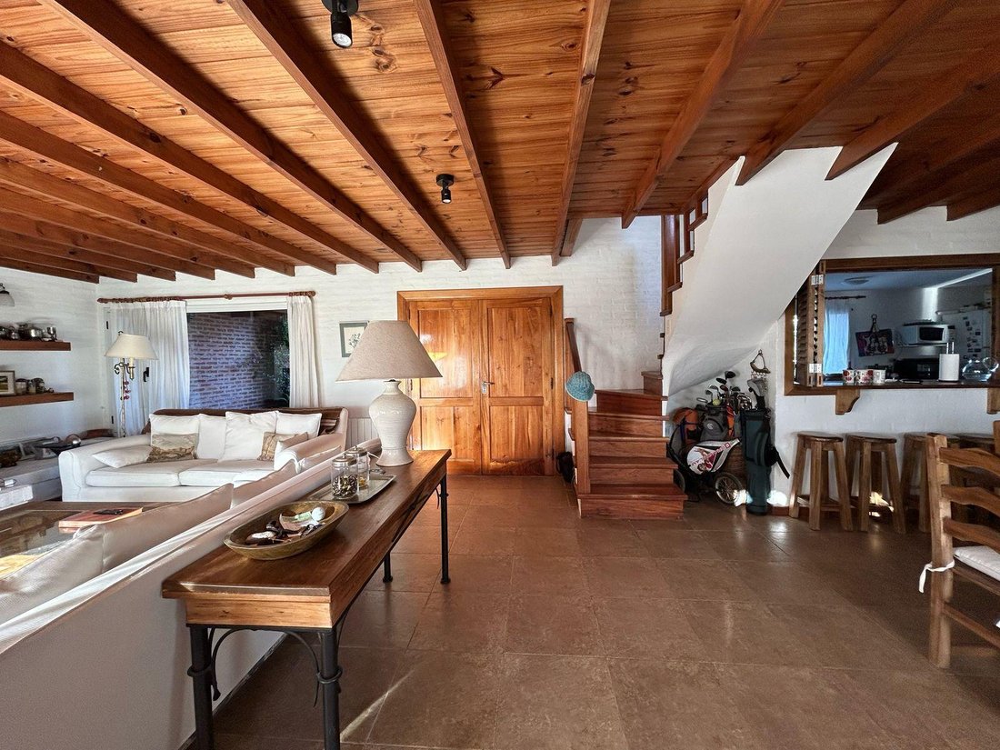 House in Chapadmalal, Buenos Aires Province, Argentina 5 - 18986930