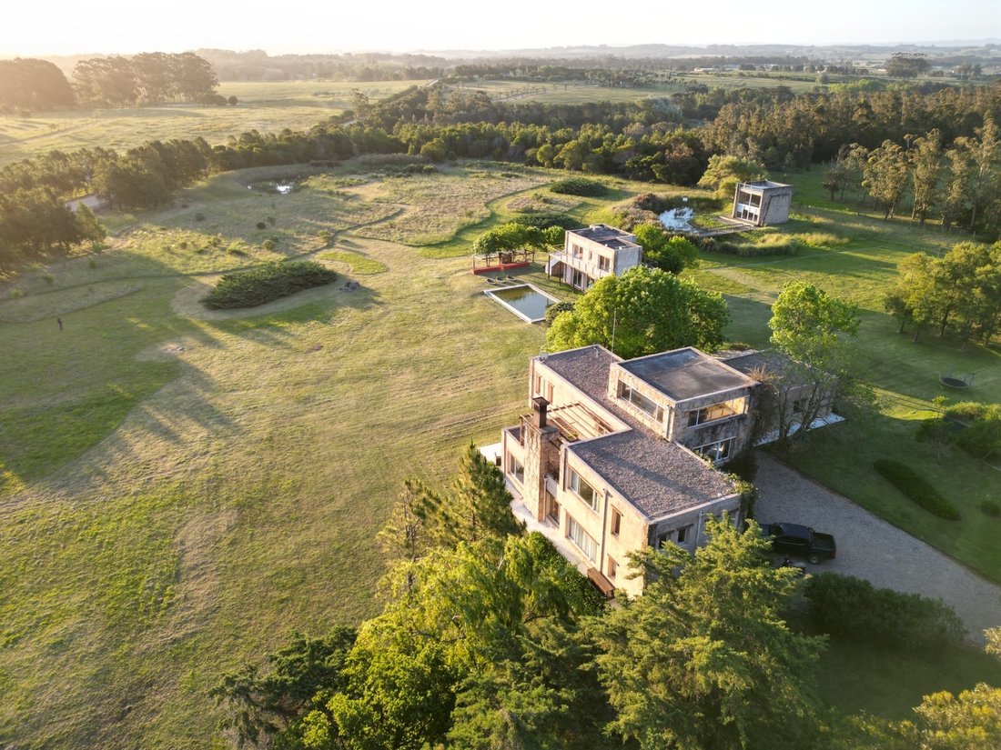 House in Chacras del Golf, Maldonado Department, Uruguay 1 - 18986932