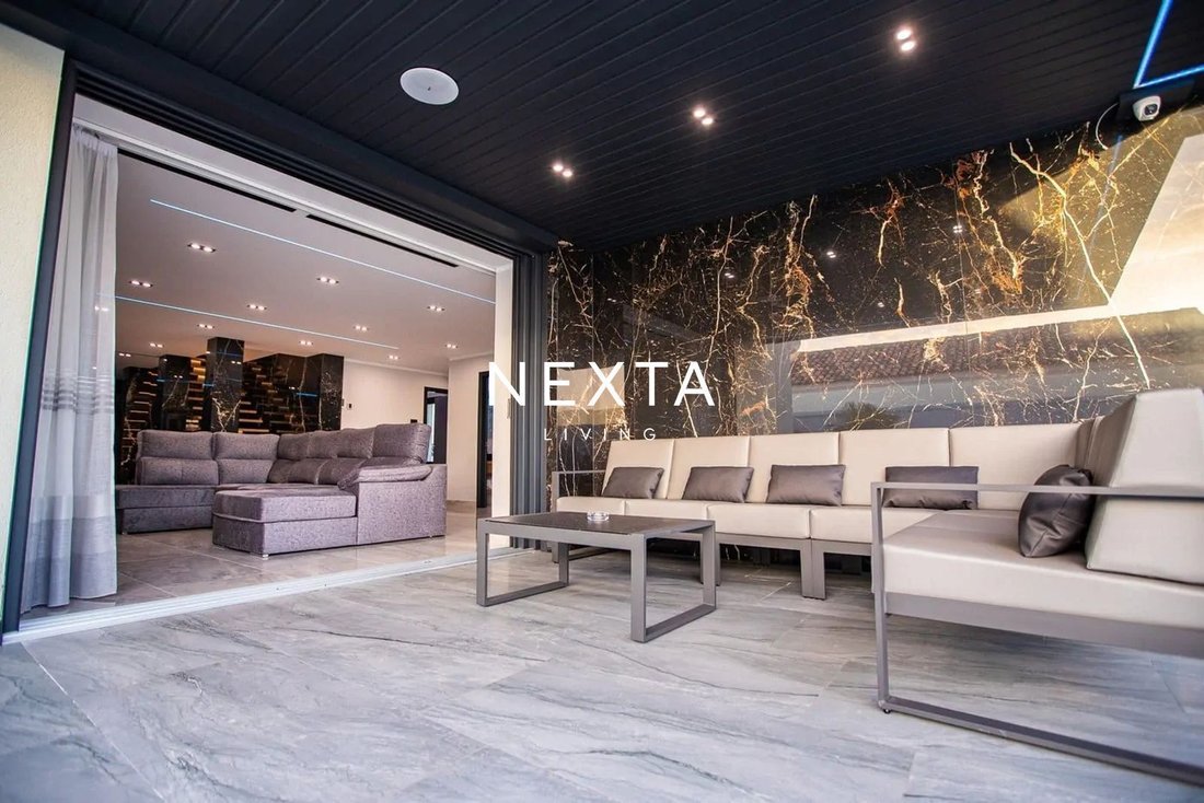 Chalet in Adeje, Canary Islands, Spain 2 - 18984705