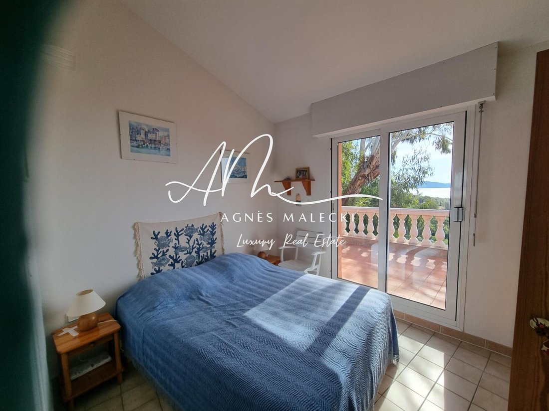 Villa in Nord, Cavalaire-sur-Mer, France 4 - 17888937