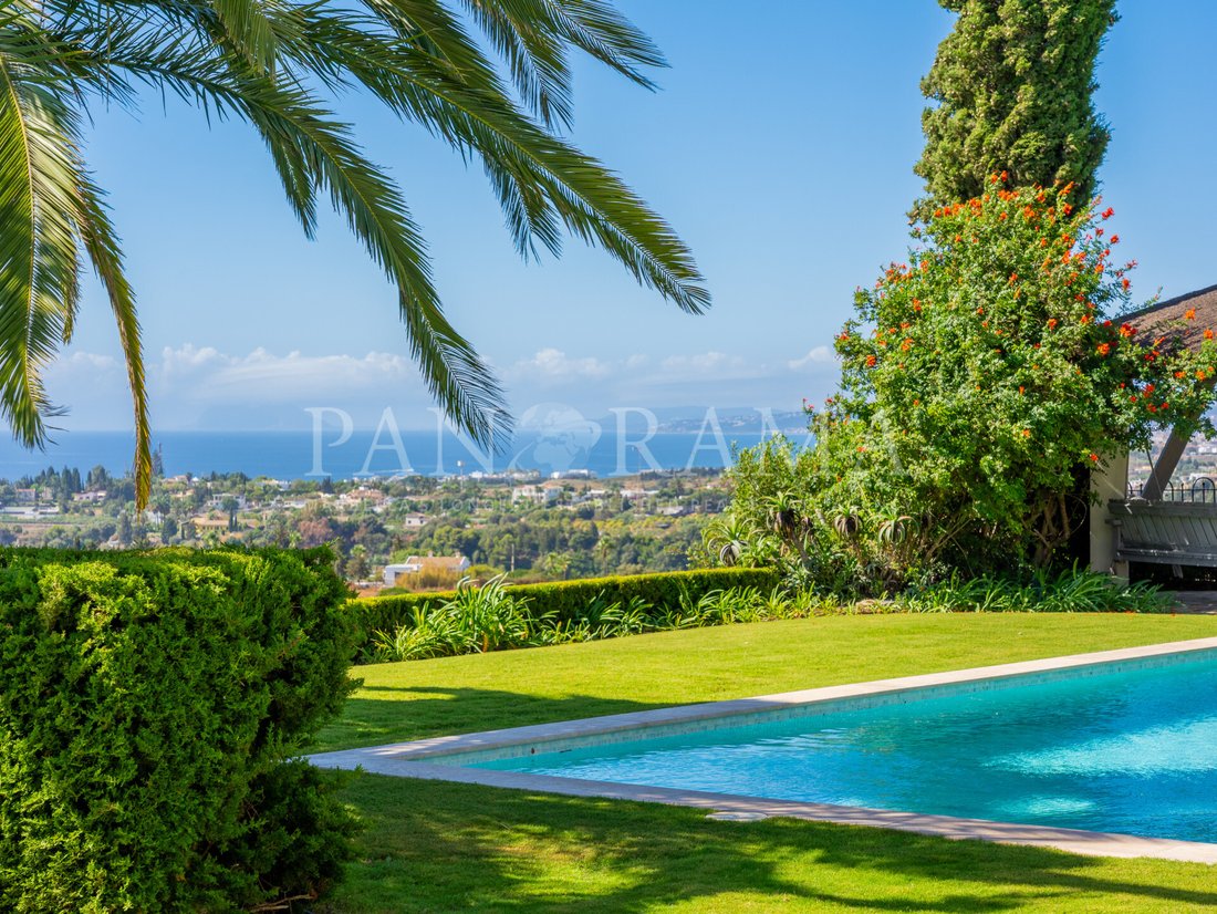 Villa in Estepona, Andalusia, Spain 1 - 18985140