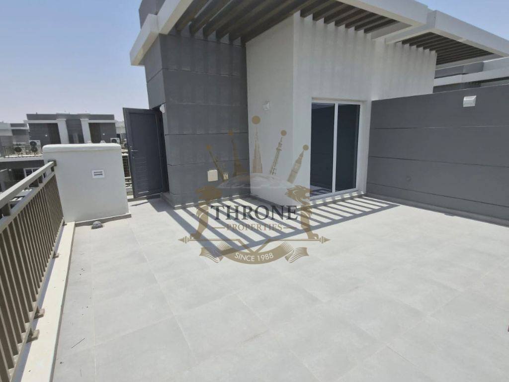 Townhouse in Damac Hills 2, Dubai, United Arab Emirates 5 - 18985491