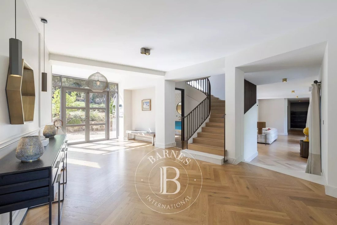 Villa in Valbonne, Provence-Alpes-Côte d'Azur, France 4 - 13400340