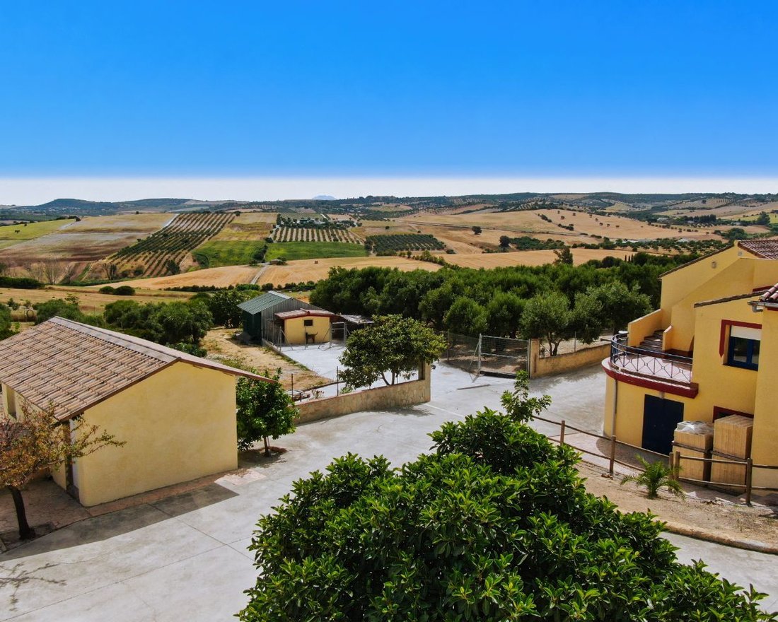 Estate in Arcos de la Frontera, Andalusia, Spain 4 - 18985080