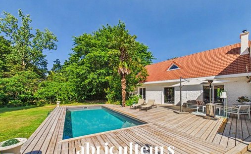 House in Nord Ouest, Sautron, France 1
