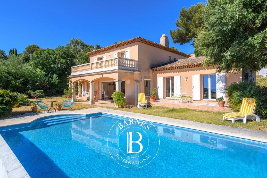 House in Sud, Cavalaire-sur-Mer, France 2 - 18984755