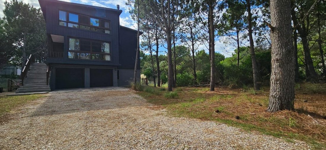 House in Pinamar, Buenos Aires Province, Argentina 2 - 18984102