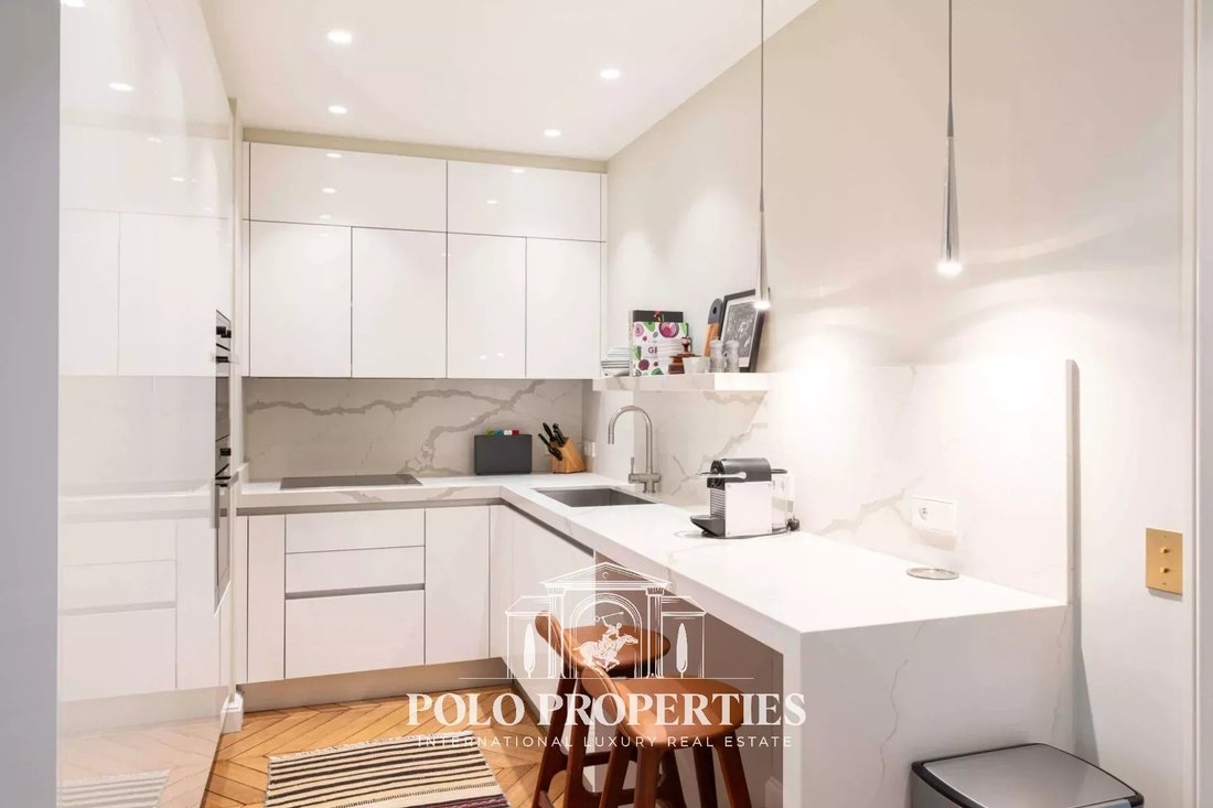 Apartment in Invalides, Paris 7e Arrondissement, Paris 4 - 18985705
