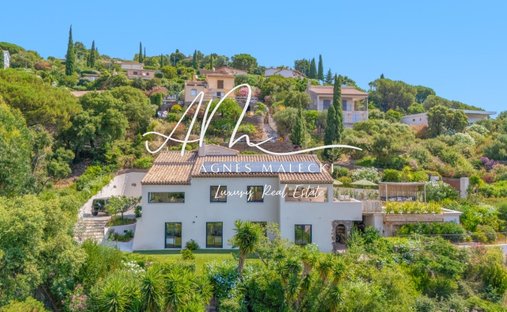 Estate in Nord, Cavalaire-sur-Mer, France 1